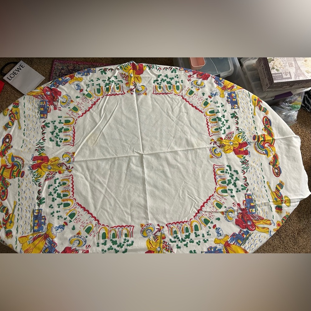 Vintage Style 100% Cotton Tablecloth 50x46 Mexico Scenes